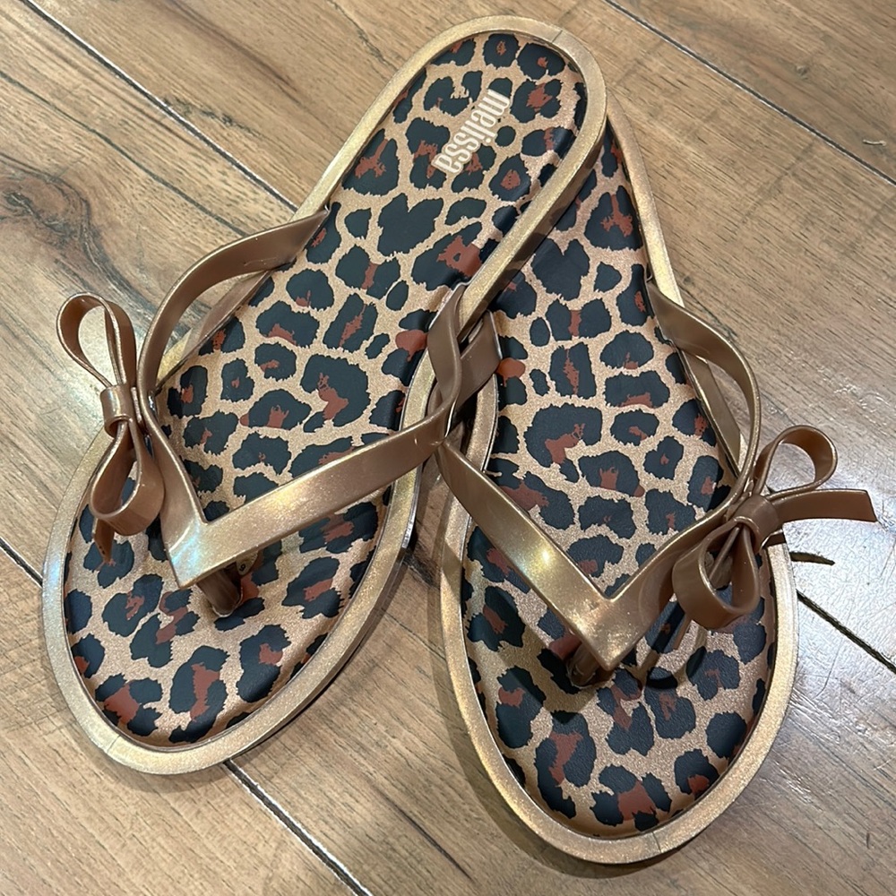 Melissa 7 Leopard Print Jelly Flip Flops